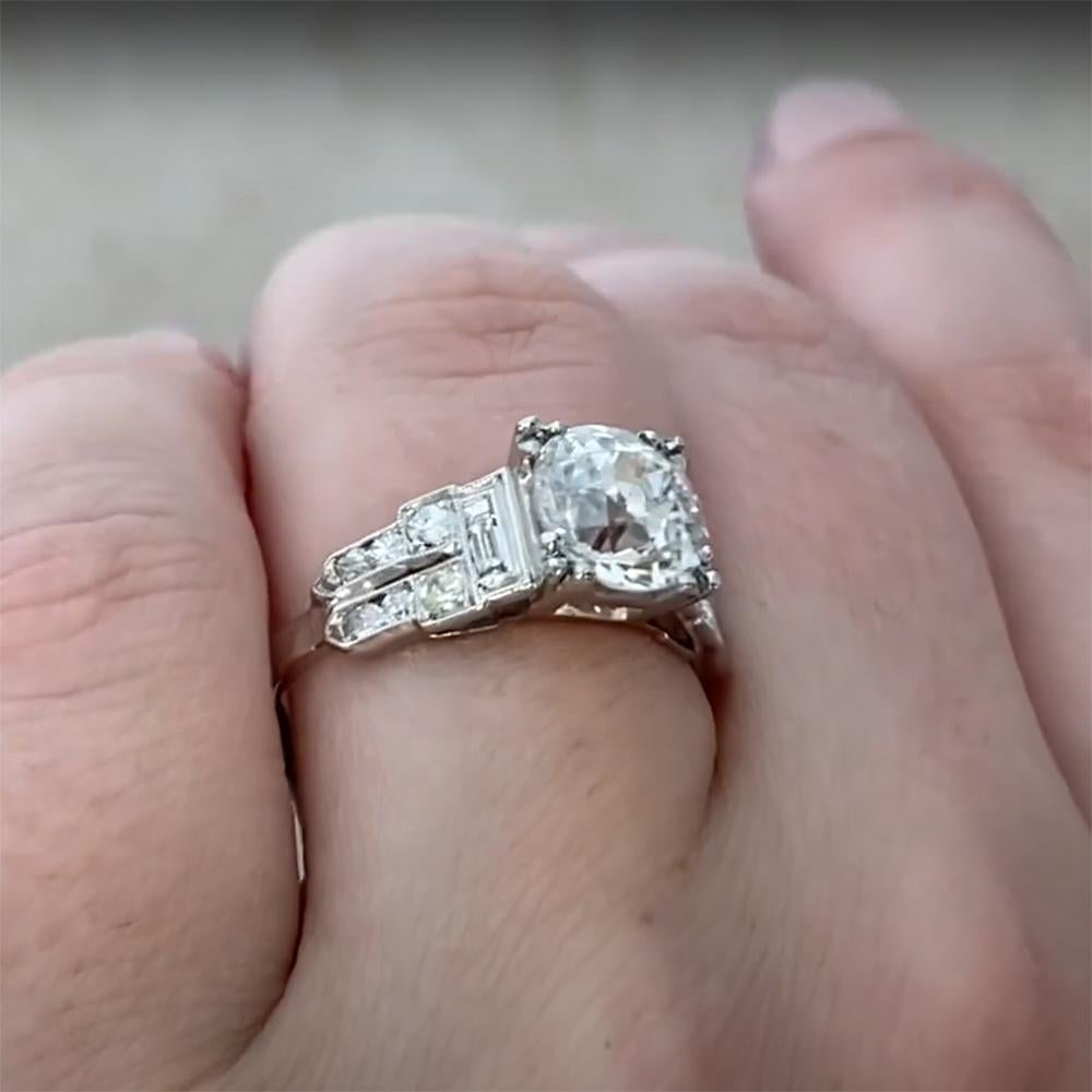 Art déco Bague de fiançailles en platine, diamant ancien de taille européenne (environ 2,00 carats), vers 1930 en vente