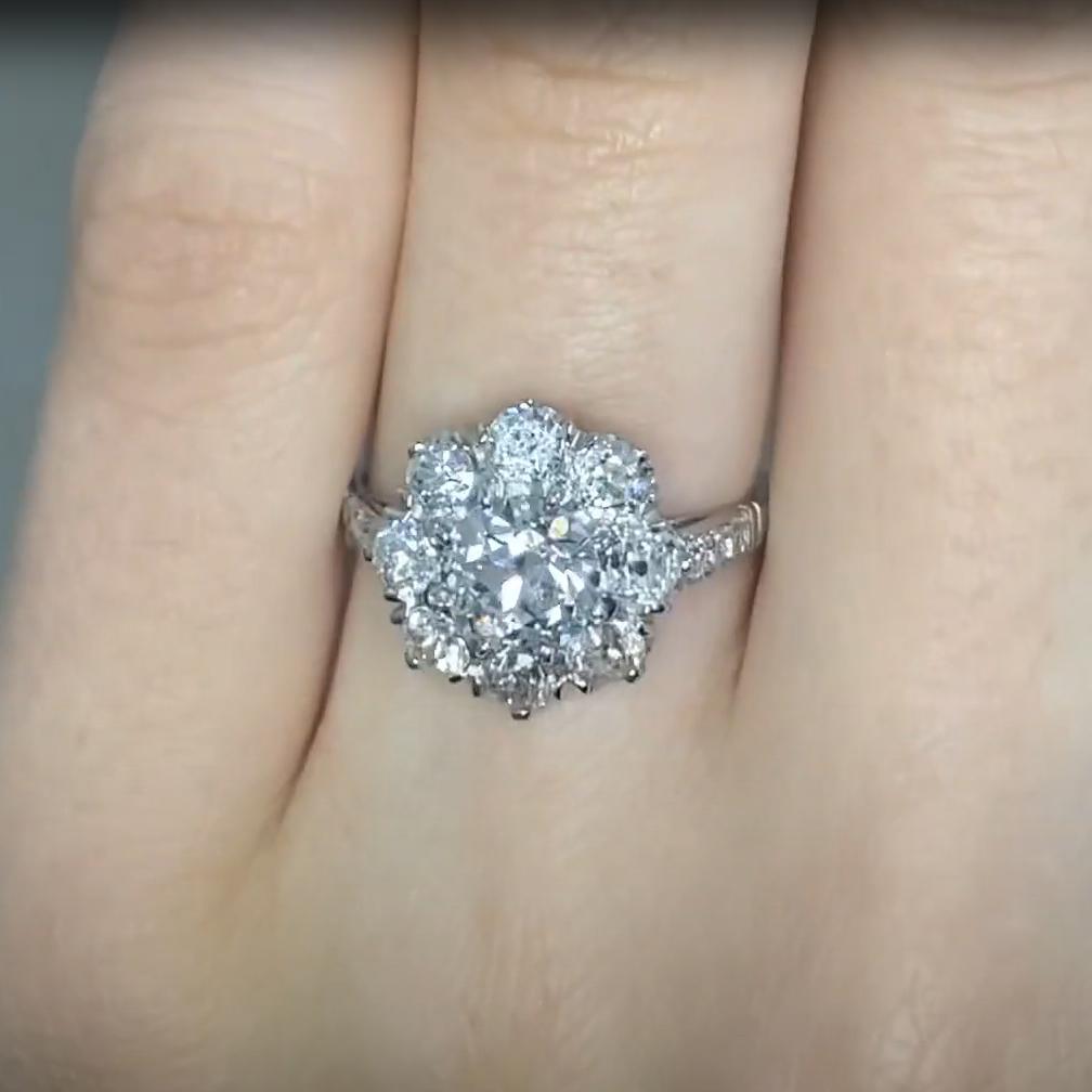 Art déco Bague à grappe florale en platine avec diamant Old Euro (GIA approx. 1,00 carat) en vente
