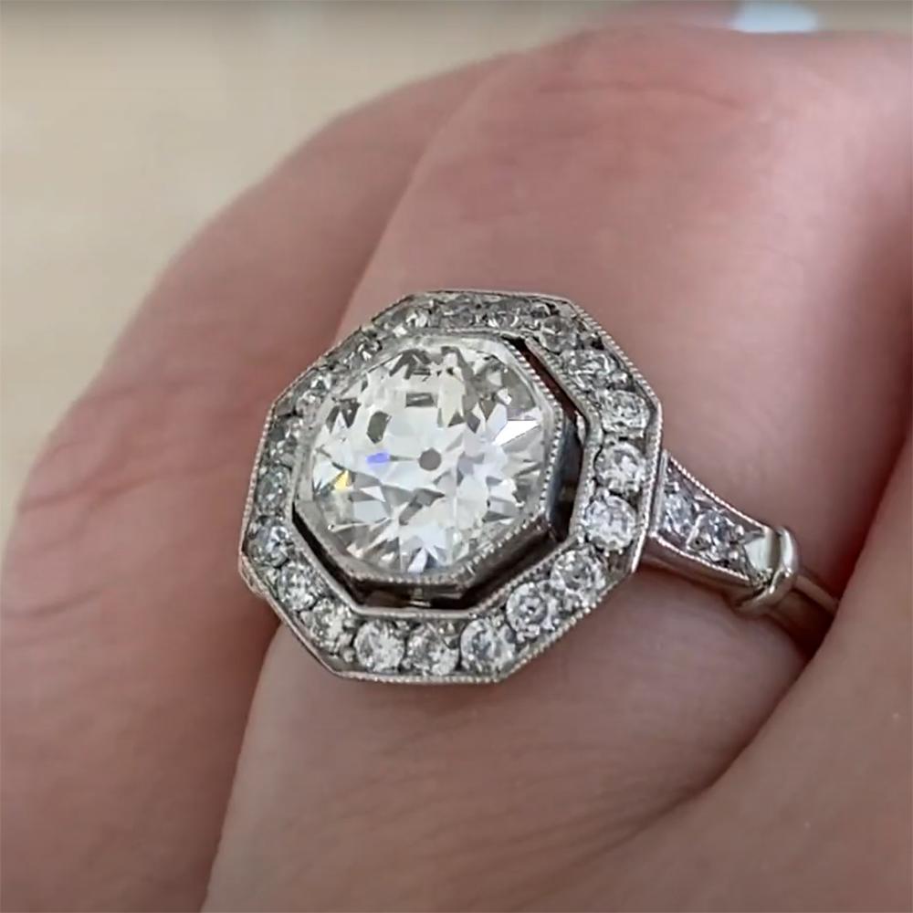 Anillo Halo Corte Europeo Antiguo (GIA Aprox. 1,60 Quilates), Claridad VS1, Platino Corte europeo antiguo en venta