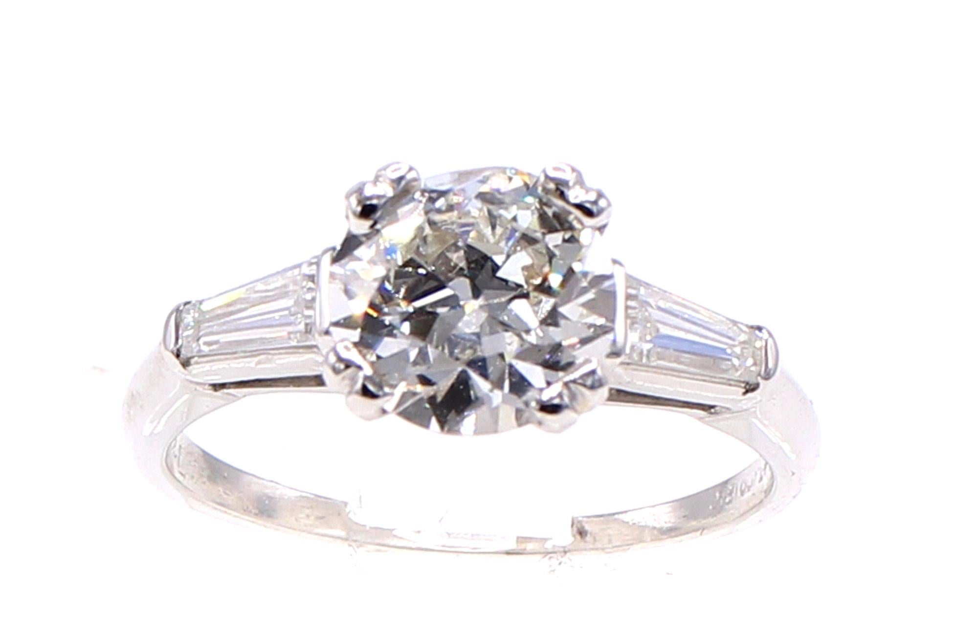 Old European Cut 1.62 Carat Diamond Engagement Ring  In Excellent Condition For Sale In New York, NY