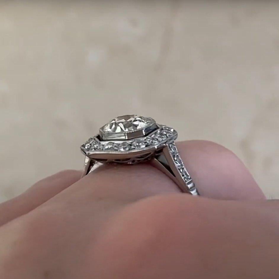 Anello a grappolo con taglio europeo antico (GIA circa 1,00 carati), purezza VS1, platino In condizioni ottime in vendita a New York, NY