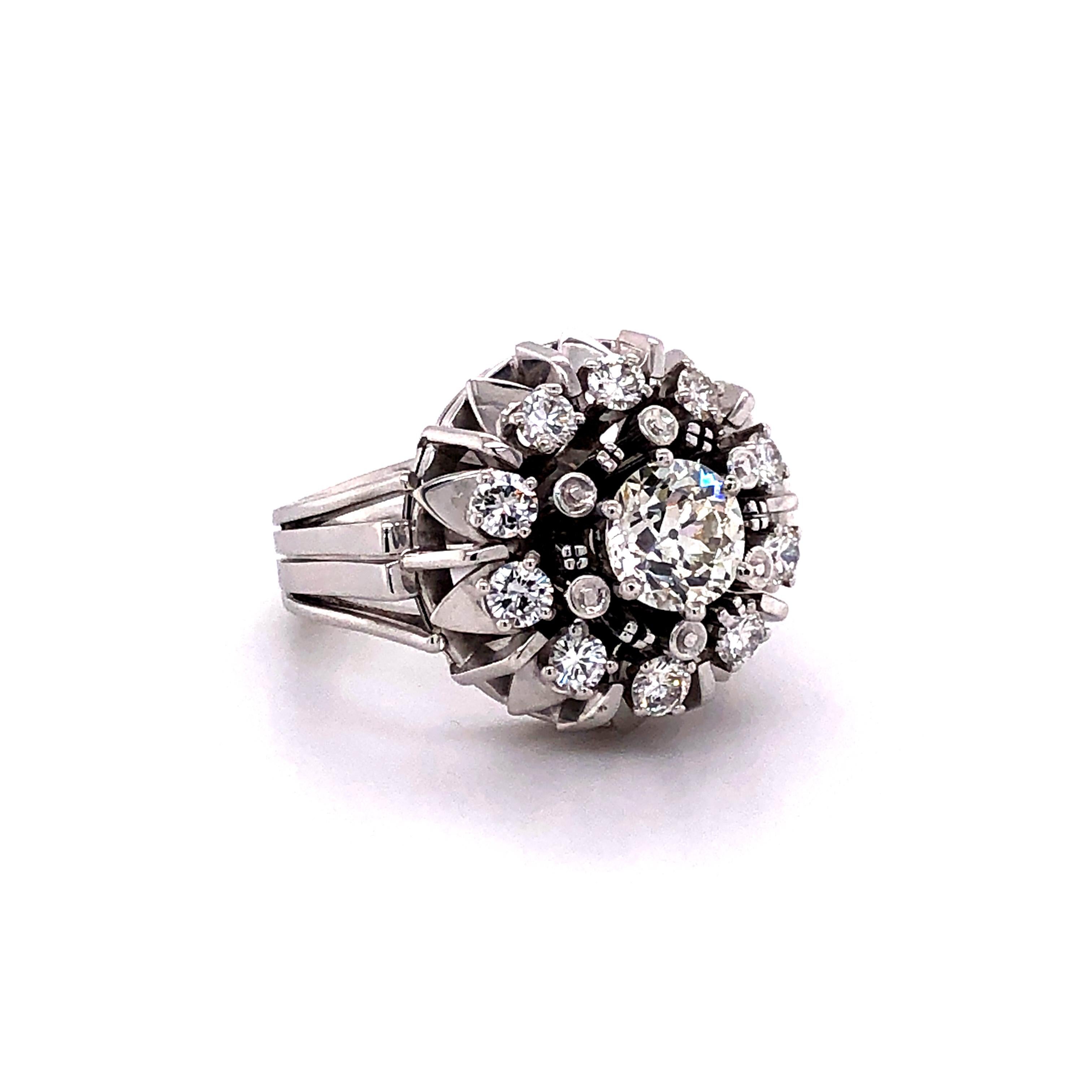 Taille vieille Europe Bague en or blanc 18 carats avec diamant taille européenne ancienne en vente