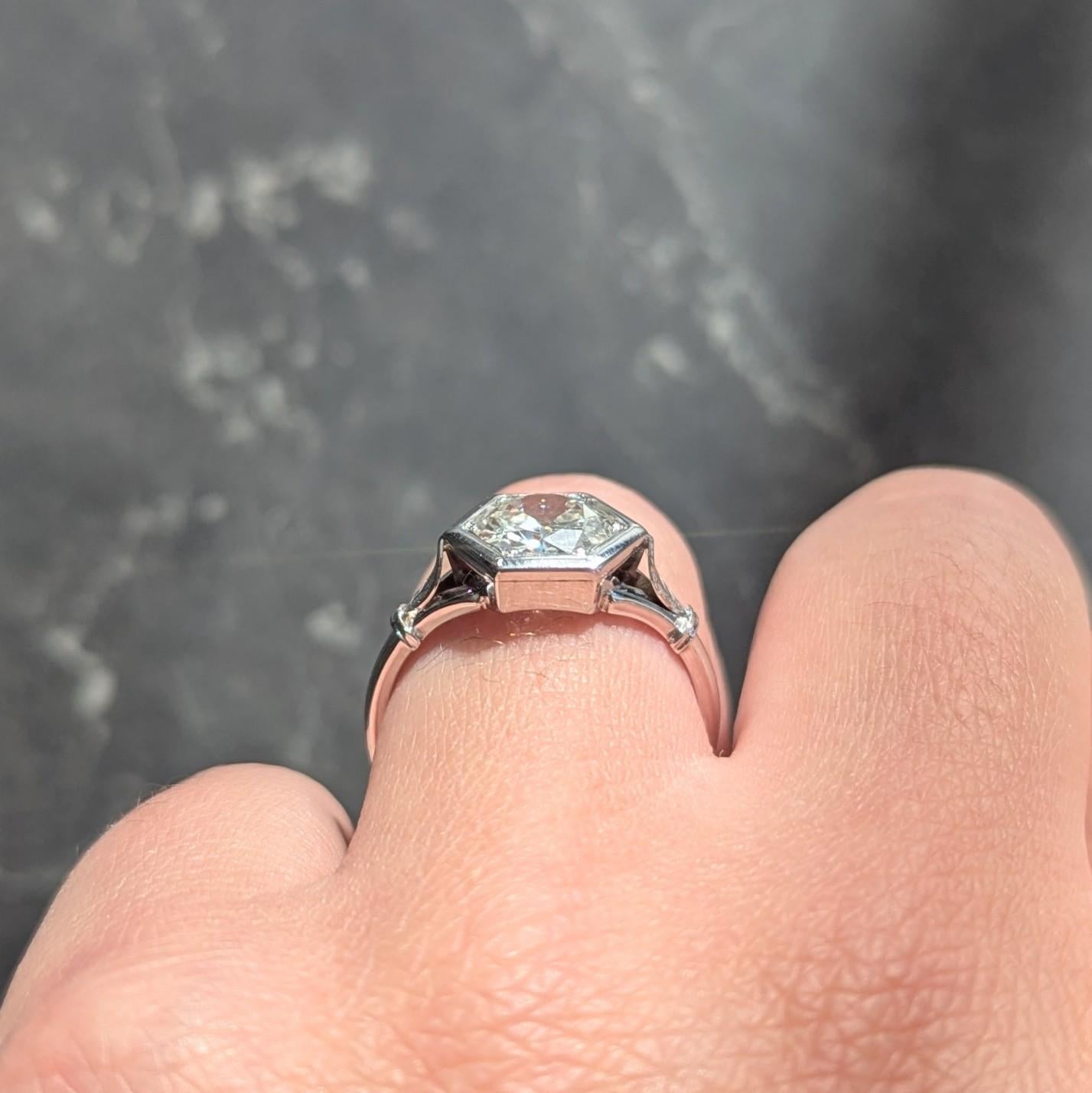 Bague de fiançailles solitaire hexagonale en or 18K avec diamant de taille européenne ancienne en vente 4