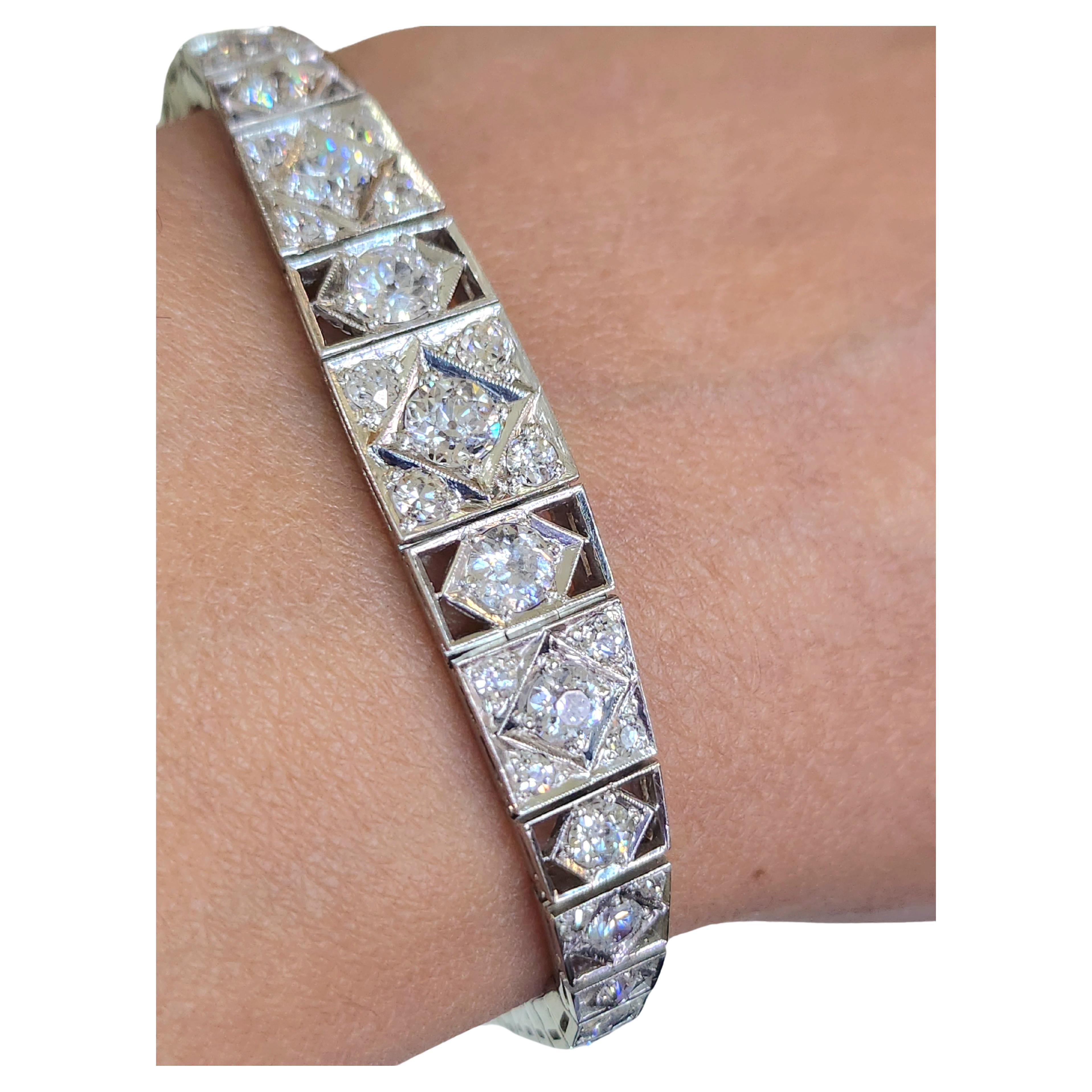 Bracelet en platine art déco des années 1920 avec une estimation de diamants de taille européenne ancienne de 4 carats H couleur blanc excellent étincelle longueur du bracelet 19cm hall marqué 