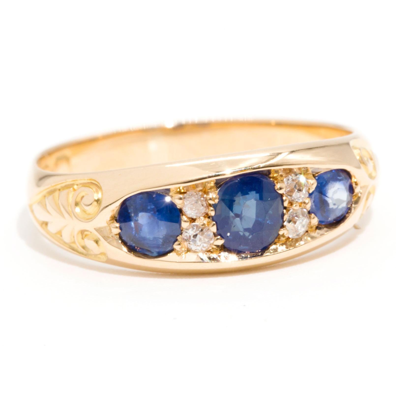 Old European Cut Diamond and Blue Sapphire 18 Carat Yellow Gold Vintage Ring  For Sale 8