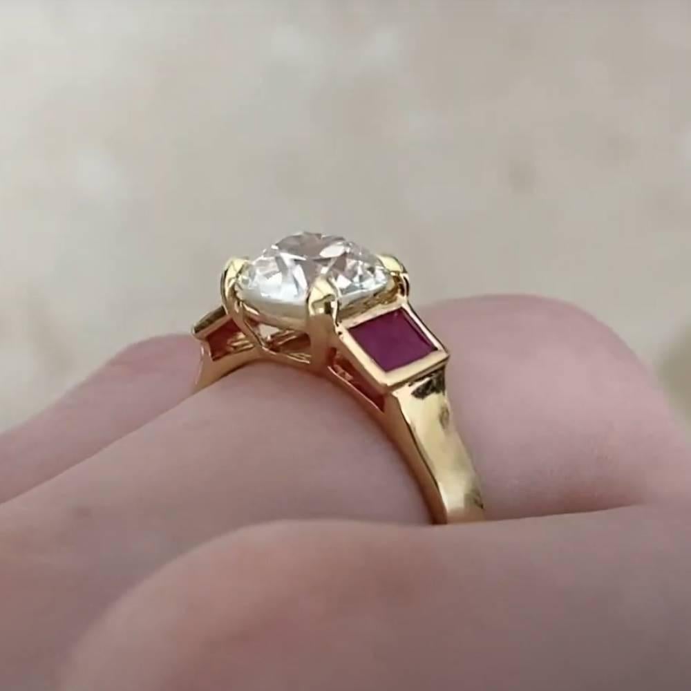 Old European Cut Diamond and Ruby Ring (Approx. 1.60-Carats), 18K Yellow Gold In Excellent Condition For Sale In New York, NY
