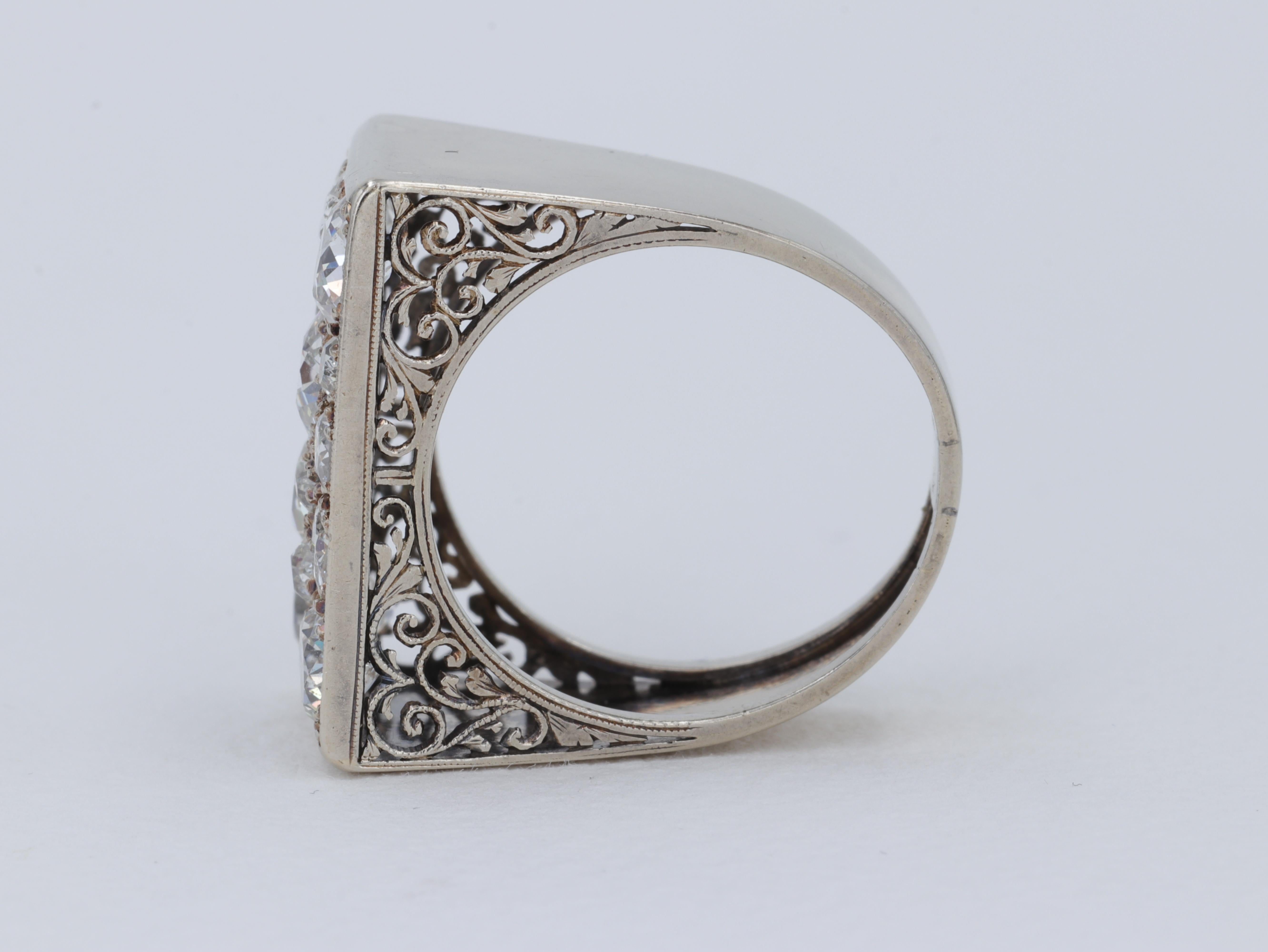 Cluster-Ring aus Weigold und Diamanten im alten europischen Schliff für Damen oder Herren im Angebot