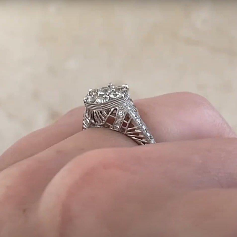 Anillo en racimo hexagonal de diamantes talla europea antigua (aprox. 0,50 quilates), platino Art Decó en venta