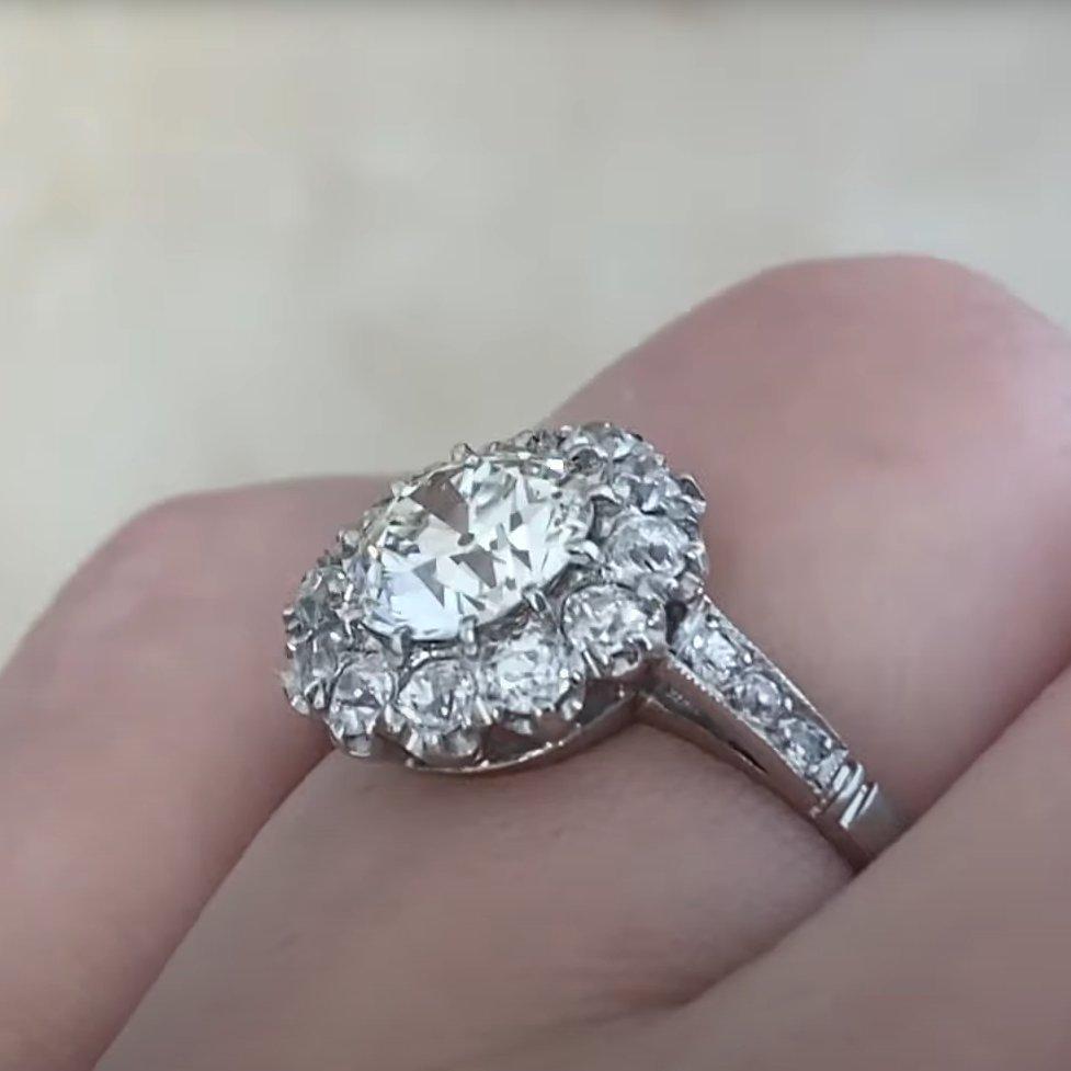 Old European Cut Diamond (Approx. GIA 1.20-Carats) Cluster Ring, Platinum In Excellent Condition For Sale In New York, NY