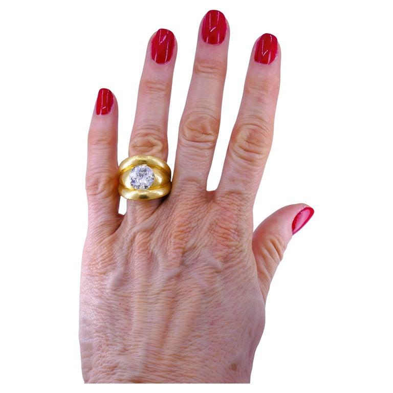 Old European Cut Diamond Chunky Gold Band Ring Estate Jewelry In Excellent Condition For Sale In Beverly Hills, CA