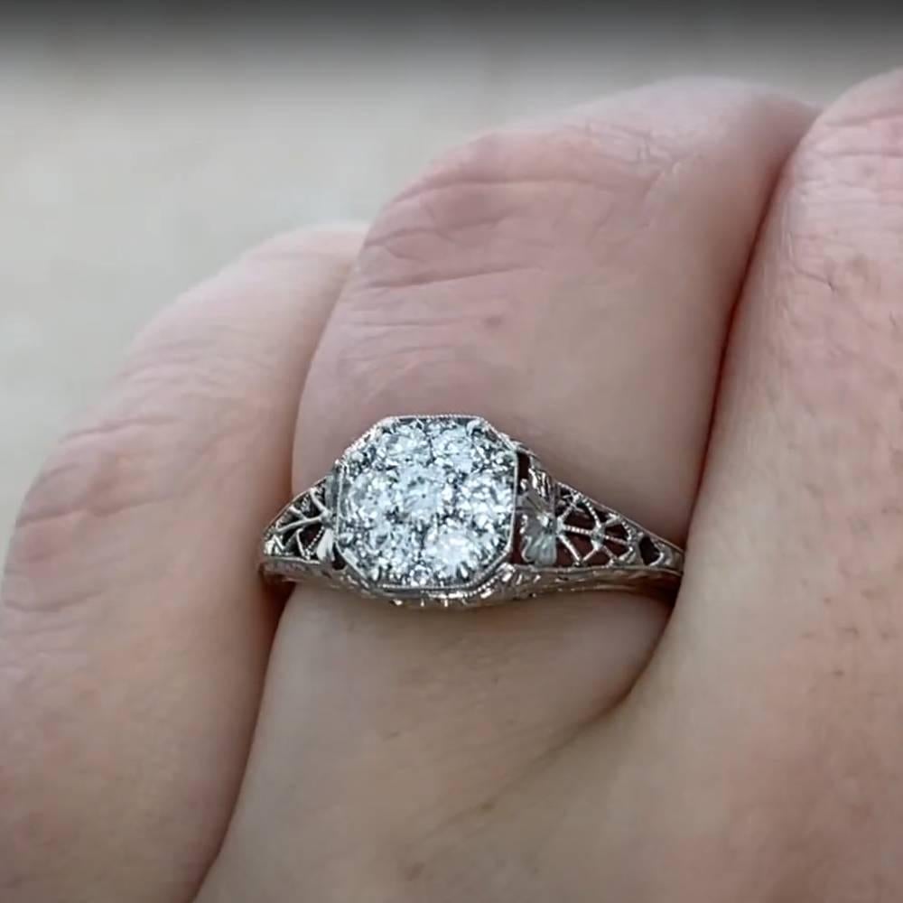 Alt-Europäischer Diamant-Cluster-Verlobungsring, Platin im Zustand „Hervorragend“ im Angebot in New York, NY