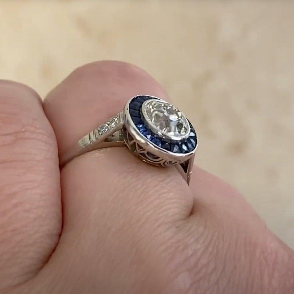 Taglio antico europeo Anello di fidanzamento con diamanti taglio europeo antico (circa 1.00 carati), platino in vendita