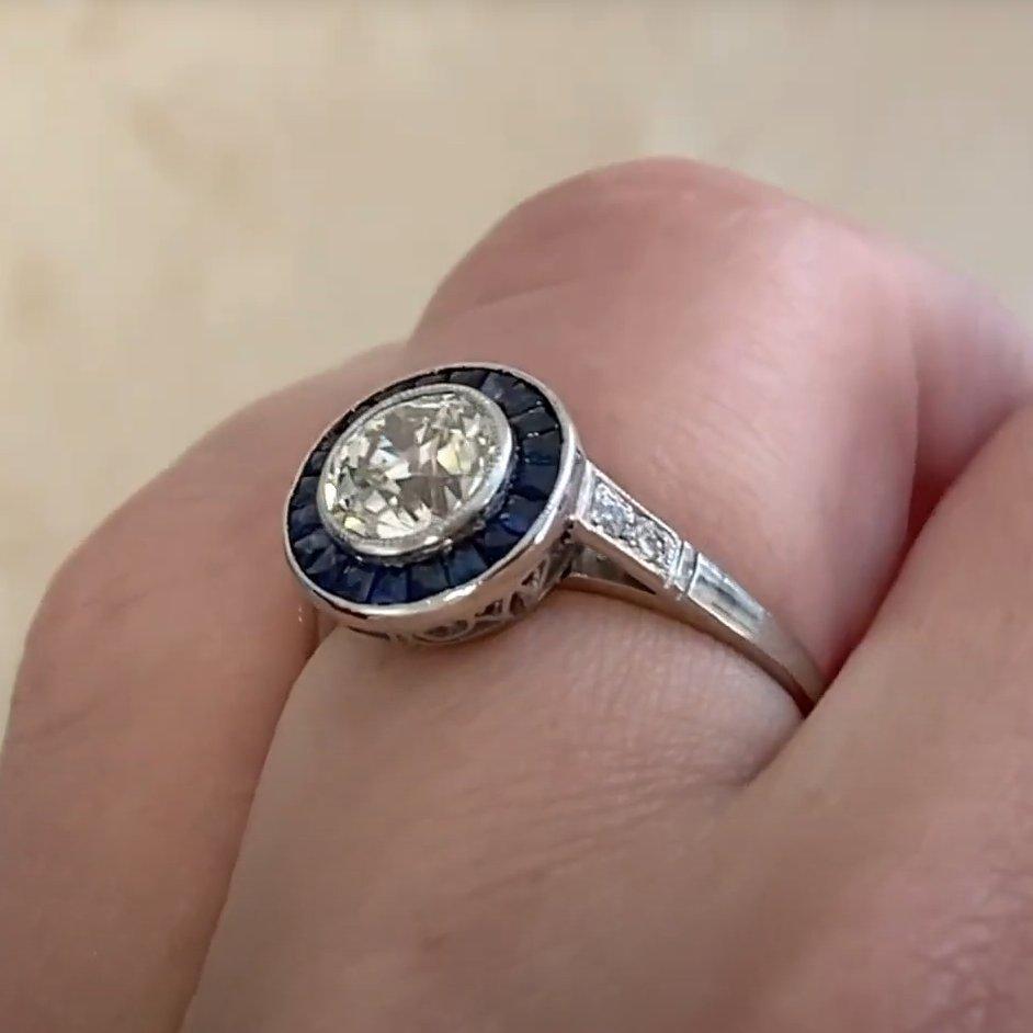 Donna Anello di fidanzamento con diamanti taglio europeo antico (circa 1.00 carati), platino in vendita