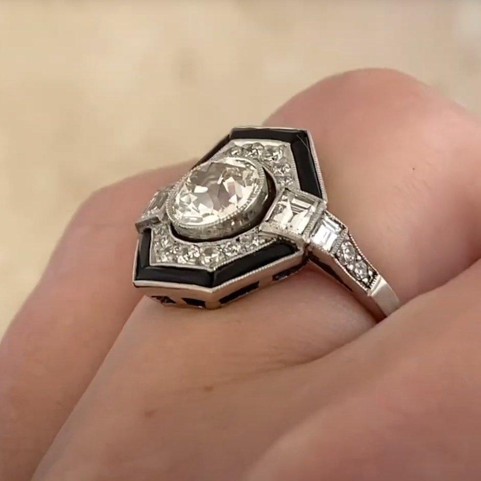 Verlobungsring mit Diamant-Halo im alteuropäischen Schliff ( ca. 1,00 Karat), Platin im Zustand „Hervorragend“ im Angebot in New York, NY