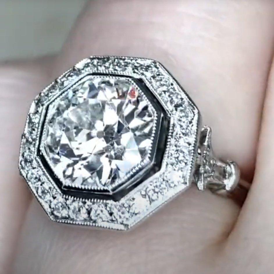 De las mujeres Anillo de compromiso con halo de diamantes talla europea antigua (GIA aprox. 2,20 quilates), platino en venta