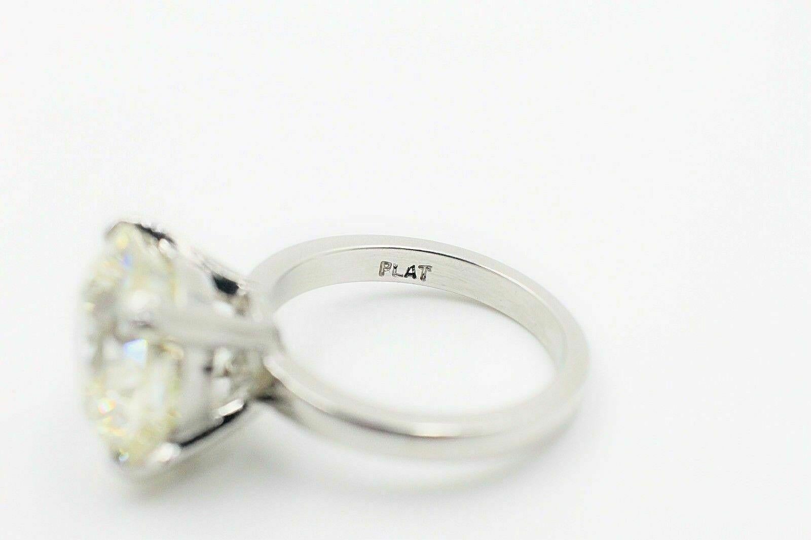 Old European Cut Diamond Engagement Ring 9.04 Carat in Platinum For Sale 5
