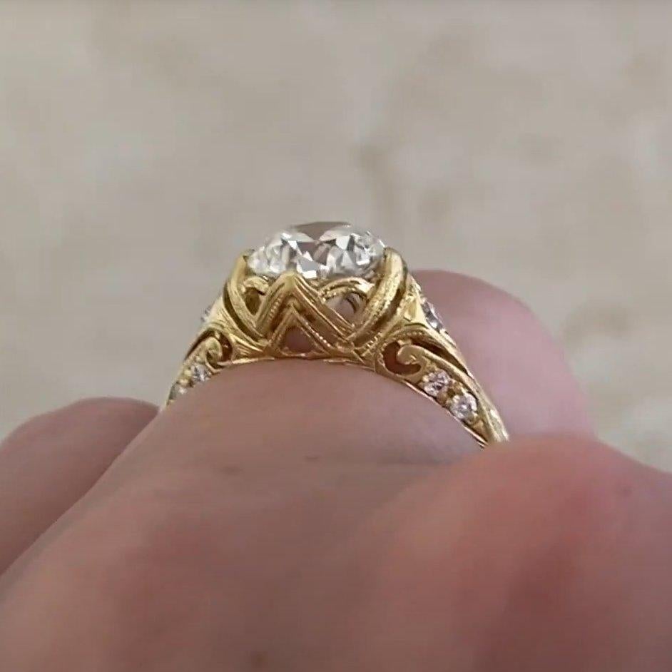 Anillo de compromiso de diamantes talla europea antigua (aprox. 1,40 quilates), oro amarillo de 18k en Excelente estado para la venta en New York, NY