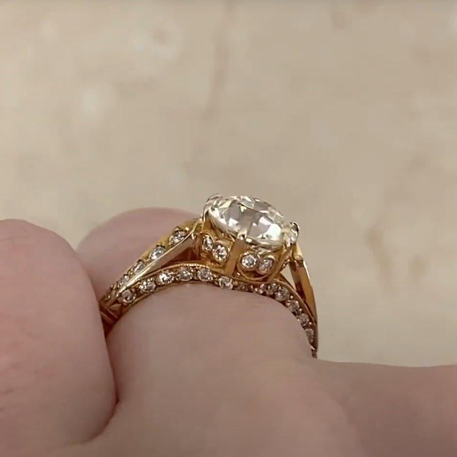 Anello di fidanzamento con diamante vecchio taglio europeo (circa 1,8 carati), oro giallo 18 carati In condizioni ottime in vendita a New York, NY