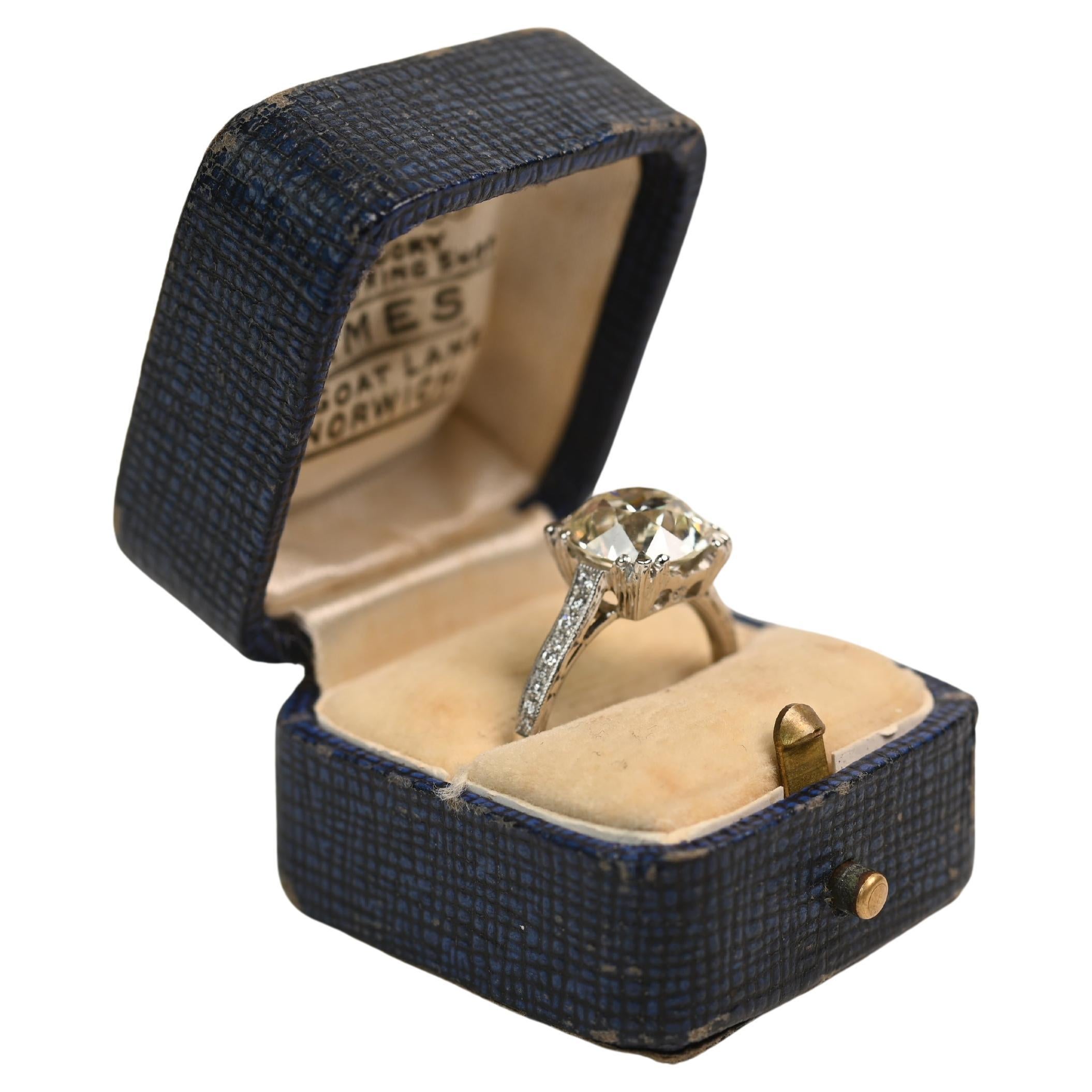 Bague de fiançailles avec diamant taille européenne (environ 4,20 carats) Platine