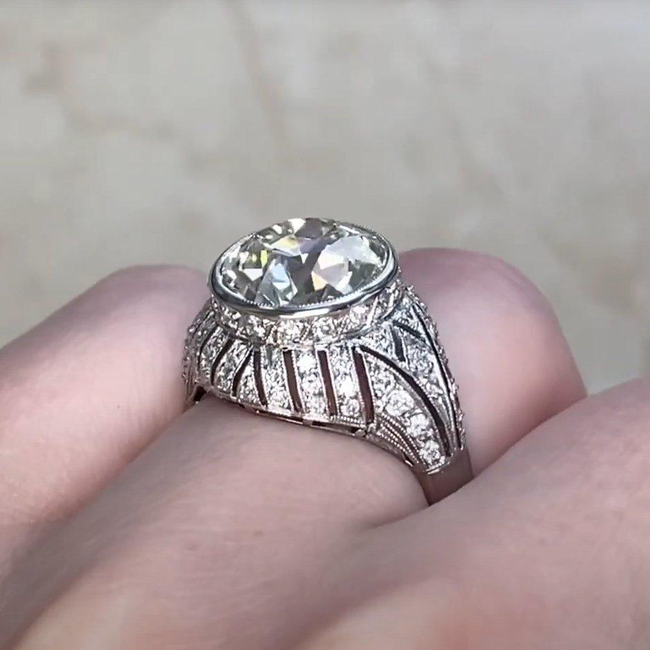 Anillo de compromiso de diamantes talla europea antigua (aprox. 4.50 quilates), platino en Excelente estado para la venta en New York, NY