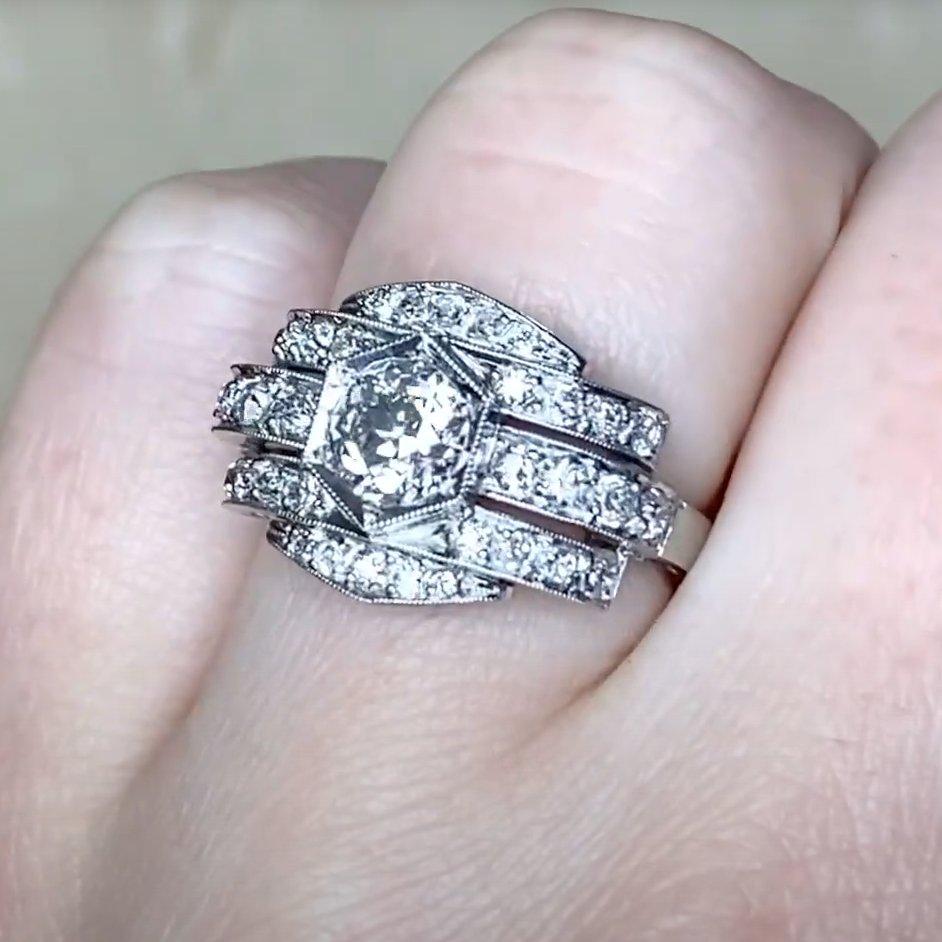 Donna Anello di fidanzamento con diamante vecchio taglio europeo (GIA circa 0.80 carati), platino in vendita