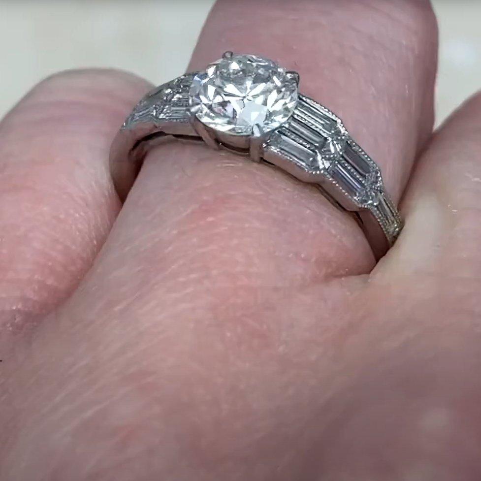 Old European Cut Diamond Engagement Ring (GIA Approx. 1.10-Carats), Platinum In Excellent Condition For Sale In New York, NY