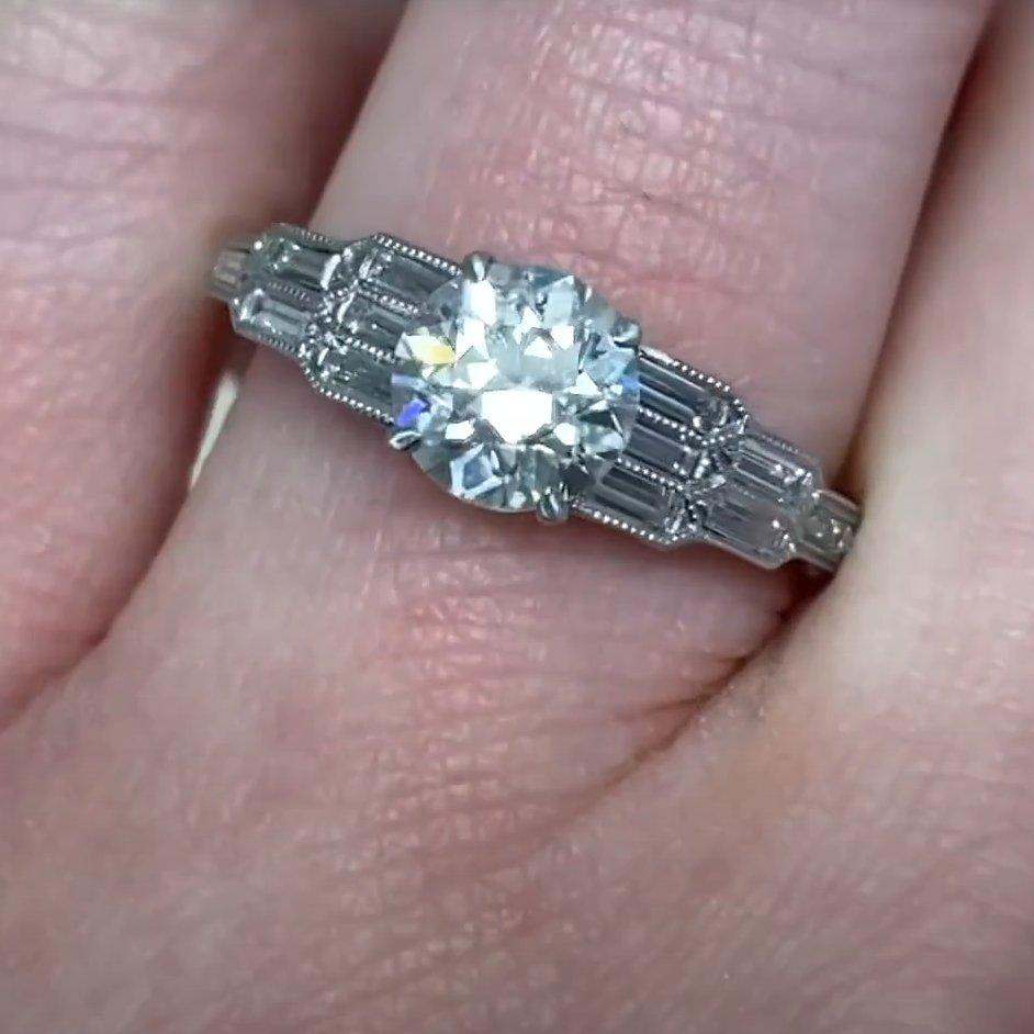 Donna Anello di fidanzamento con diamante vecchio taglio europeo (GIA circa 1.10 carati), platino in vendita