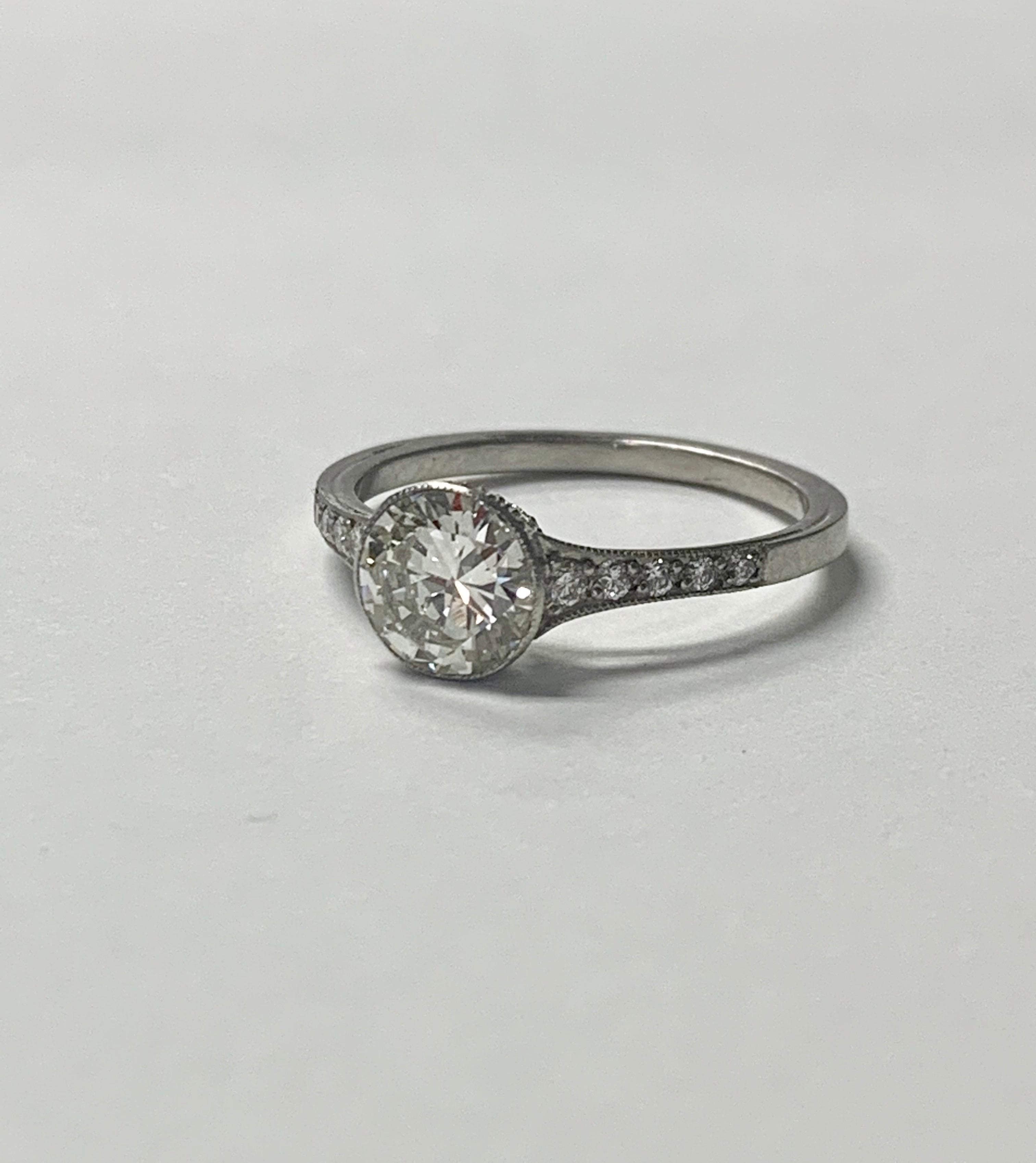 Verlobungsring aus Platin mit Diamant im europäischen Diamantschliff (Zeitgenössisch) im Angebot
