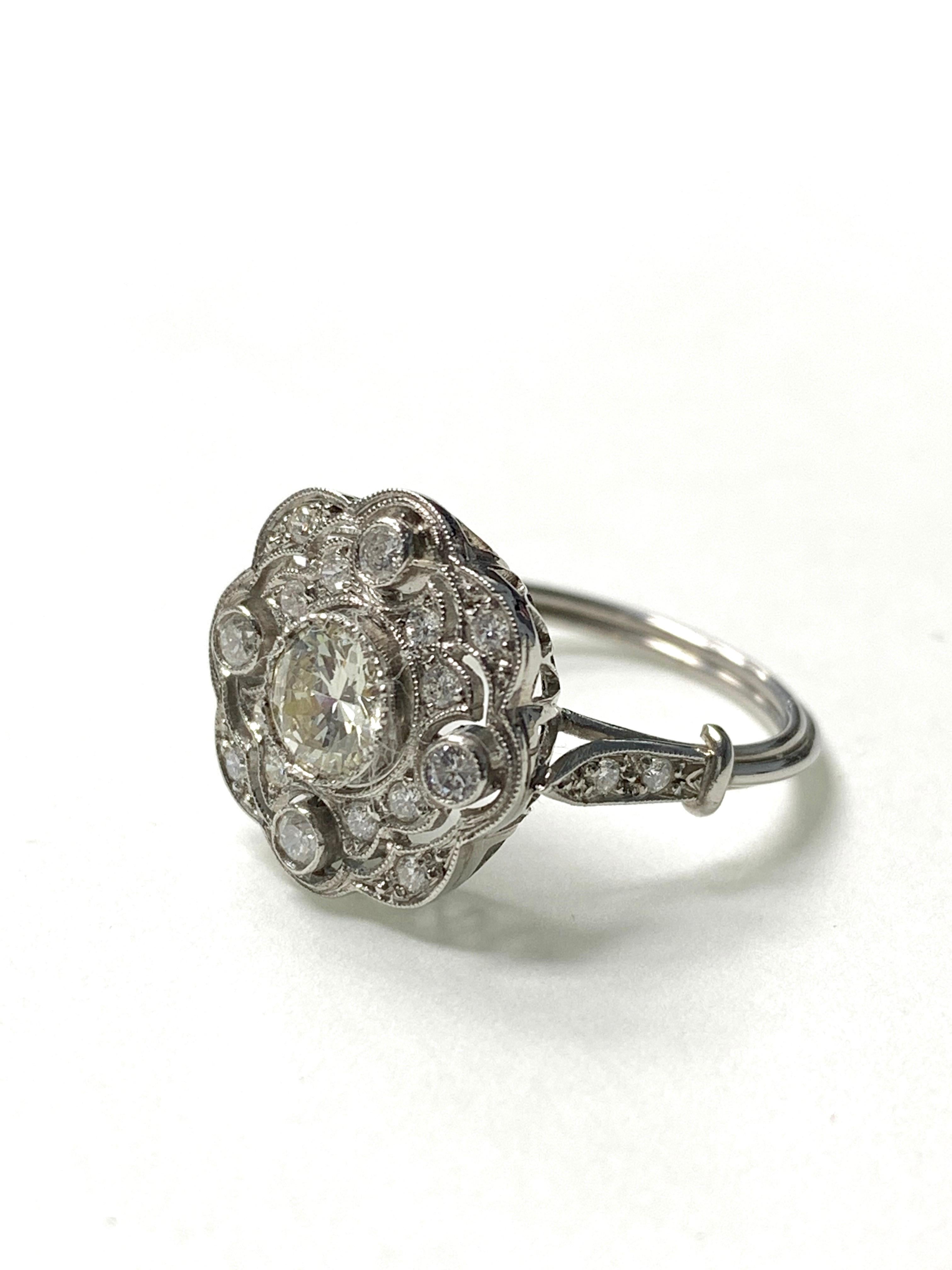 Verlobungsring aus Platin mit Diamant im europäischen Diamantschliff im Zustand „Hervorragend“ im Angebot in New York, NY