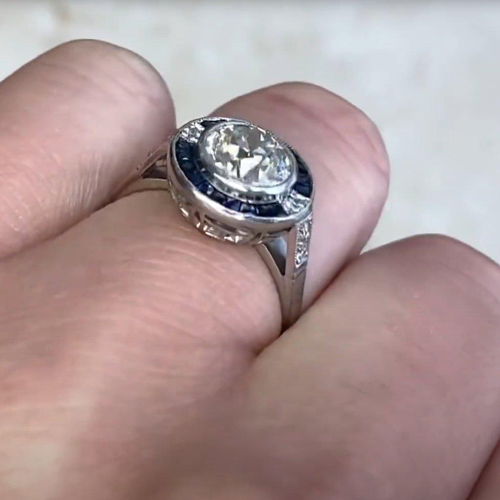 Taille vieille Europe Bague de fiançailles saphir halo de taille européenne ancienne (environ 1,40 carat) en vente