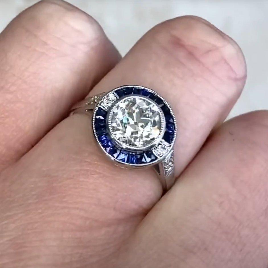 Bague de fiançailles saphir halo de taille européenne ancienne (environ 1,40 carat) Pour femmes en vente