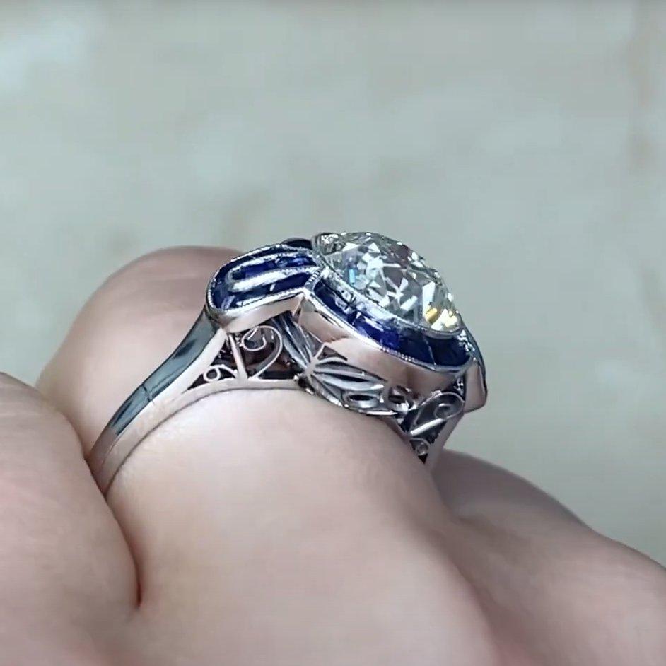 Verlobungsring mit Diamant im alteuropäischen Schliff und Saphir-Halo (ca. 3.00 Karat) im Zustand „Hervorragend“ im Angebot in New York, NY