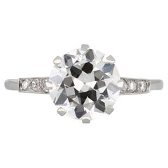 Old European Cut Diamond 2.24 carats Flanked Solitaire Ring, English, circa 1920