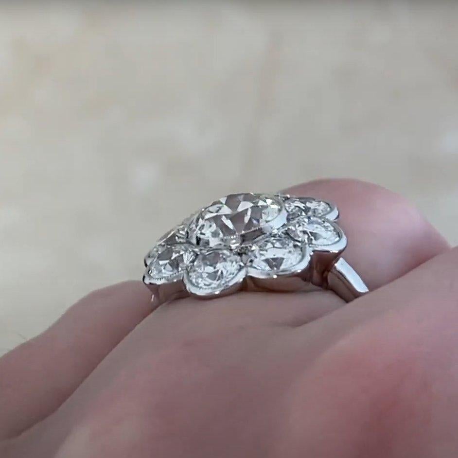 Bague à grappe florale en diamant ancien de taille européenne (GIA environ 1,50 carats), platine Excellent état - En vente à New York, NY