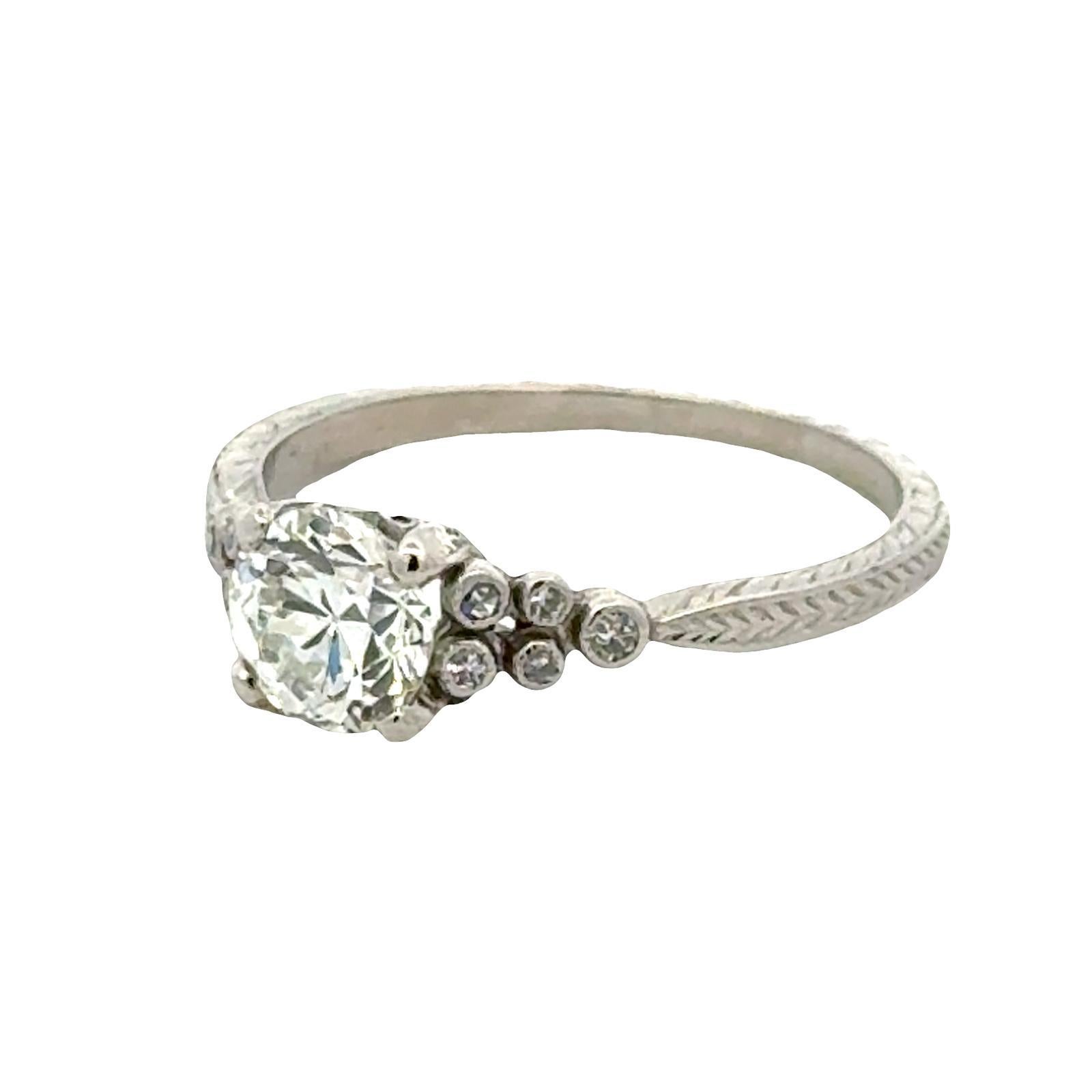 Alter europäischer Diamant Platin Vintage Verlobungsring (Art déco) im Angebot