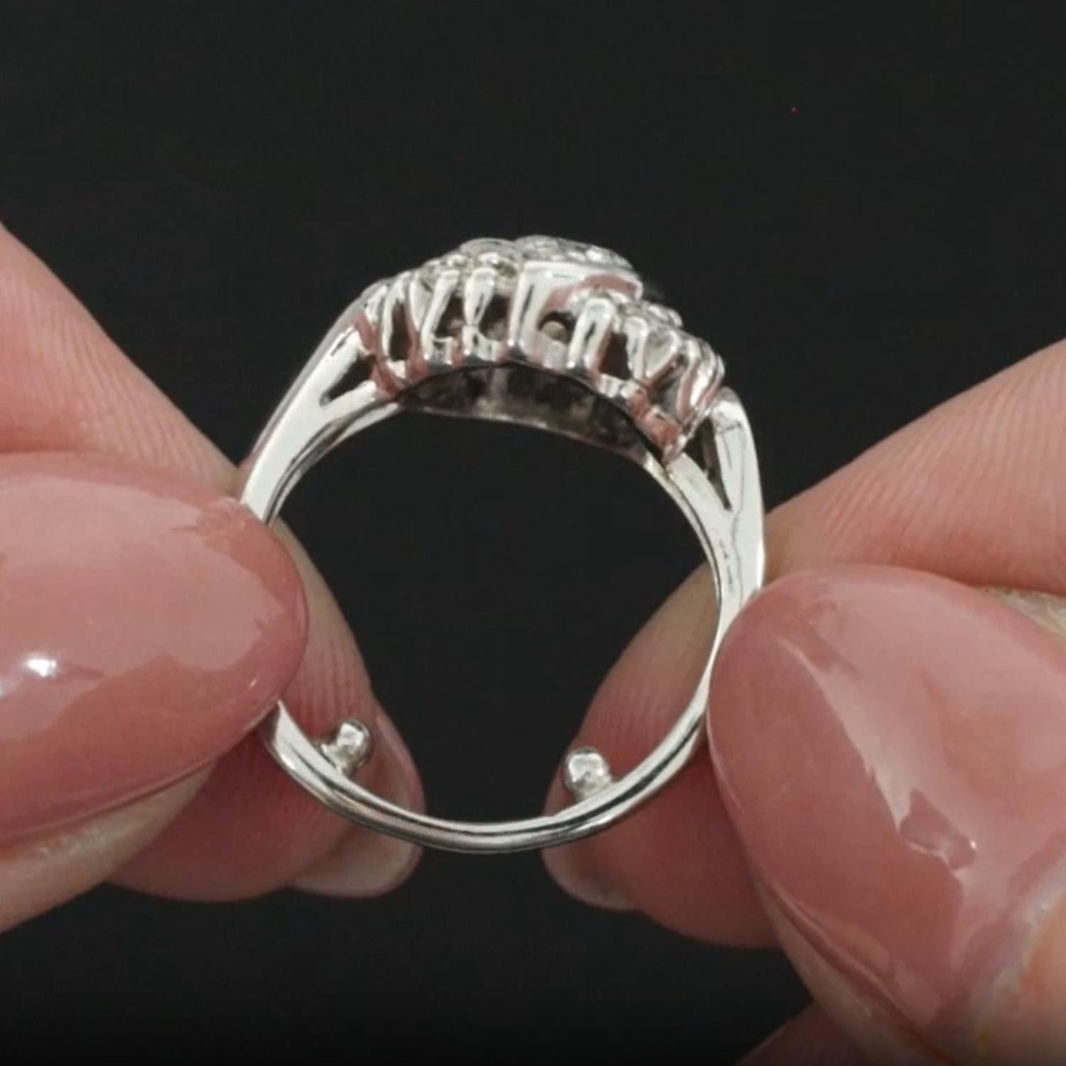 Art déco Bague de contournement en or blanc 14 carats avec diamant de taille européenne ancienne en vente