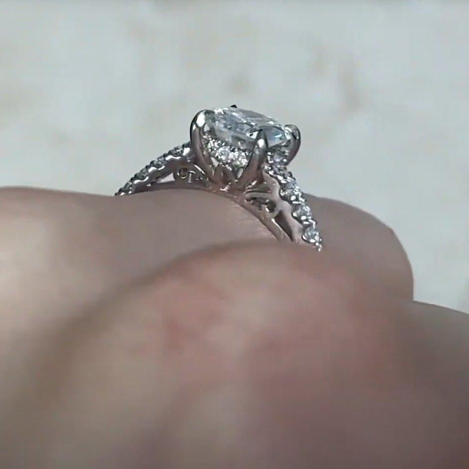 Anello con diamante vecchio taglio europeo (GIA circa 0,9 carati), oro bianco 18 carati In condizioni ottime in vendita a New York, NY