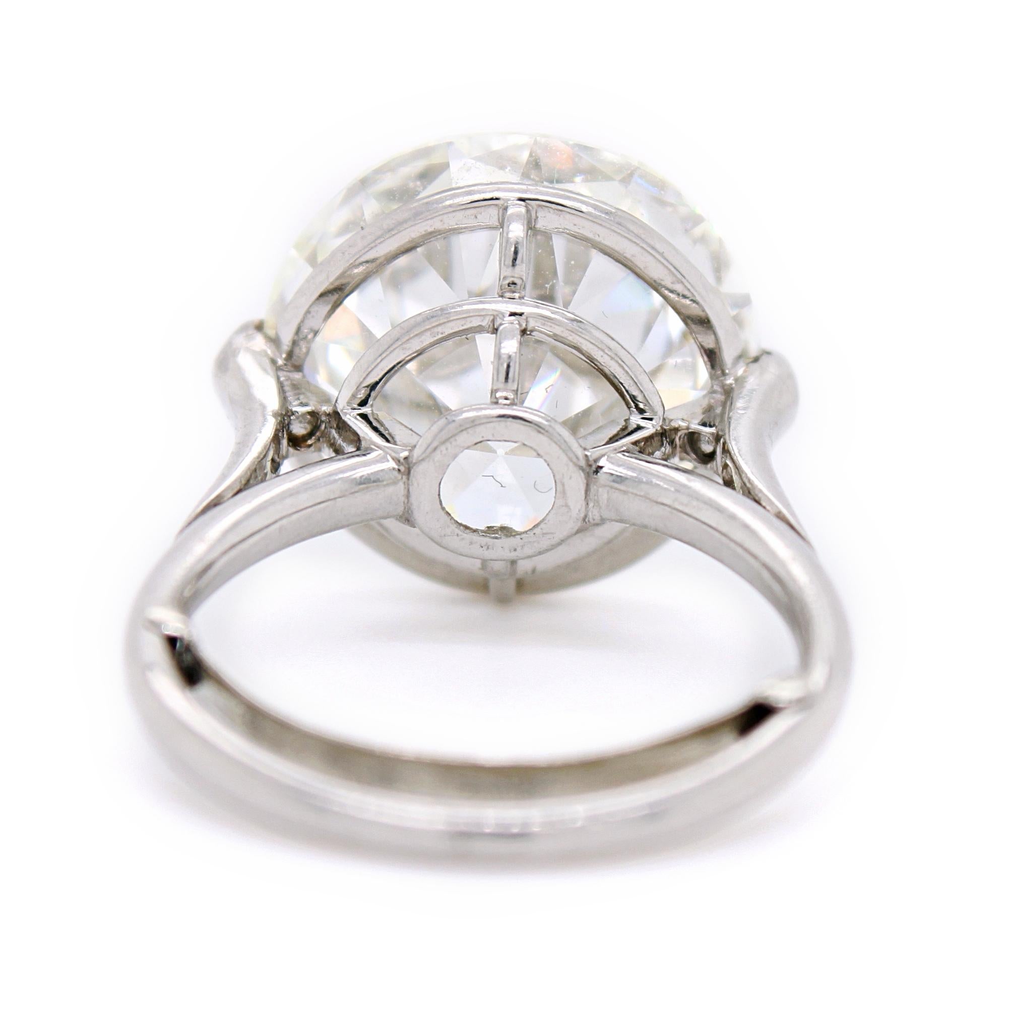 Old European Cut Diamond Solitaire Ring, 9.62 Carat, I-VS2, circa 1900 In Excellent Condition For Sale In Idar-Oberstein, DE