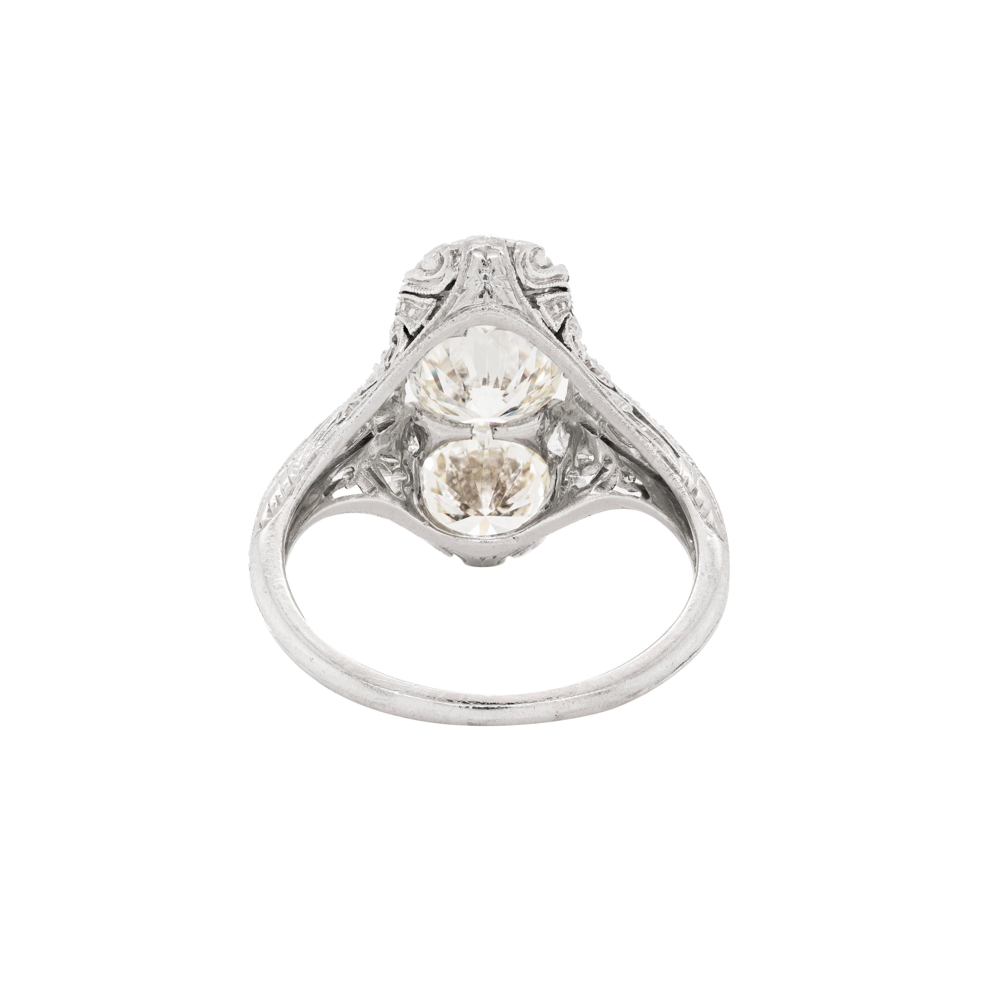 vertical 3 stone diamond ring