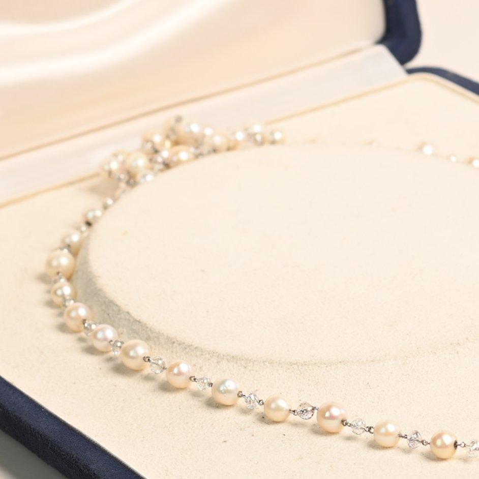 Taille vieille Europe Collier de diamants taille européenne ancienne (environ 20,30 carats), platine en vente