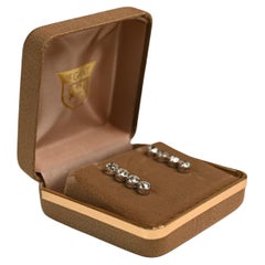 Ancienne coupe européenne quatre  Boucles d
oreilles diamants (environ 2,40 carats) Platine