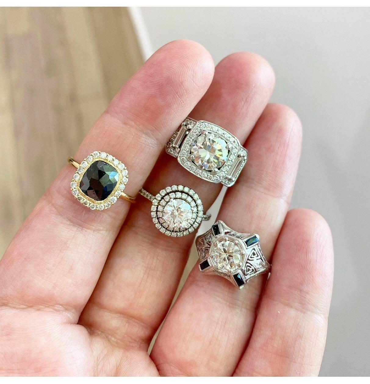Old European Diamond and Sapphire Baguette Antique Art Deco Ring (Estate) In Good Condition For Sale In Phoenix, AZ