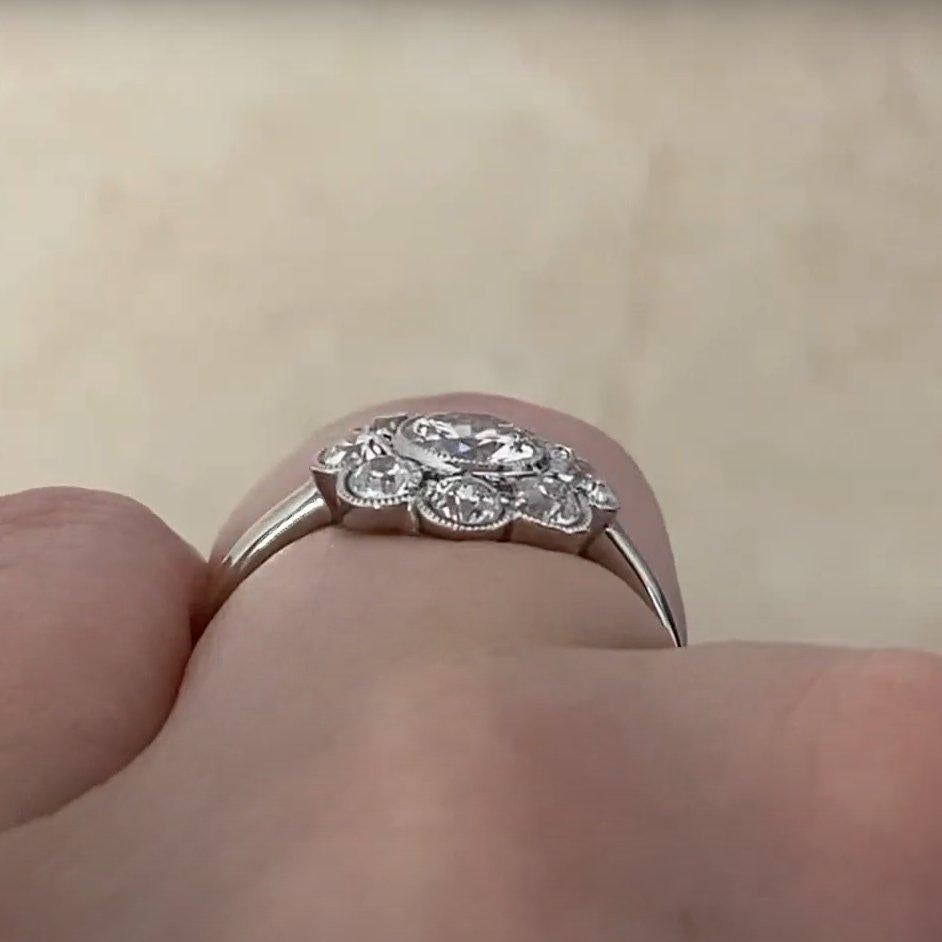Bague grappe de diamants européens anciens (environ 0,60 carat), platine Excellent état - En vente à New York, NY