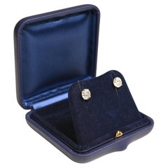 Boucles d'oreilles en platine avec diamants européens anciens (environ 2,50 carats)