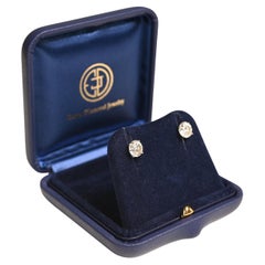 Boucles d'oreilles en platine avec diamants européens anciens (environ 2,50 carats)