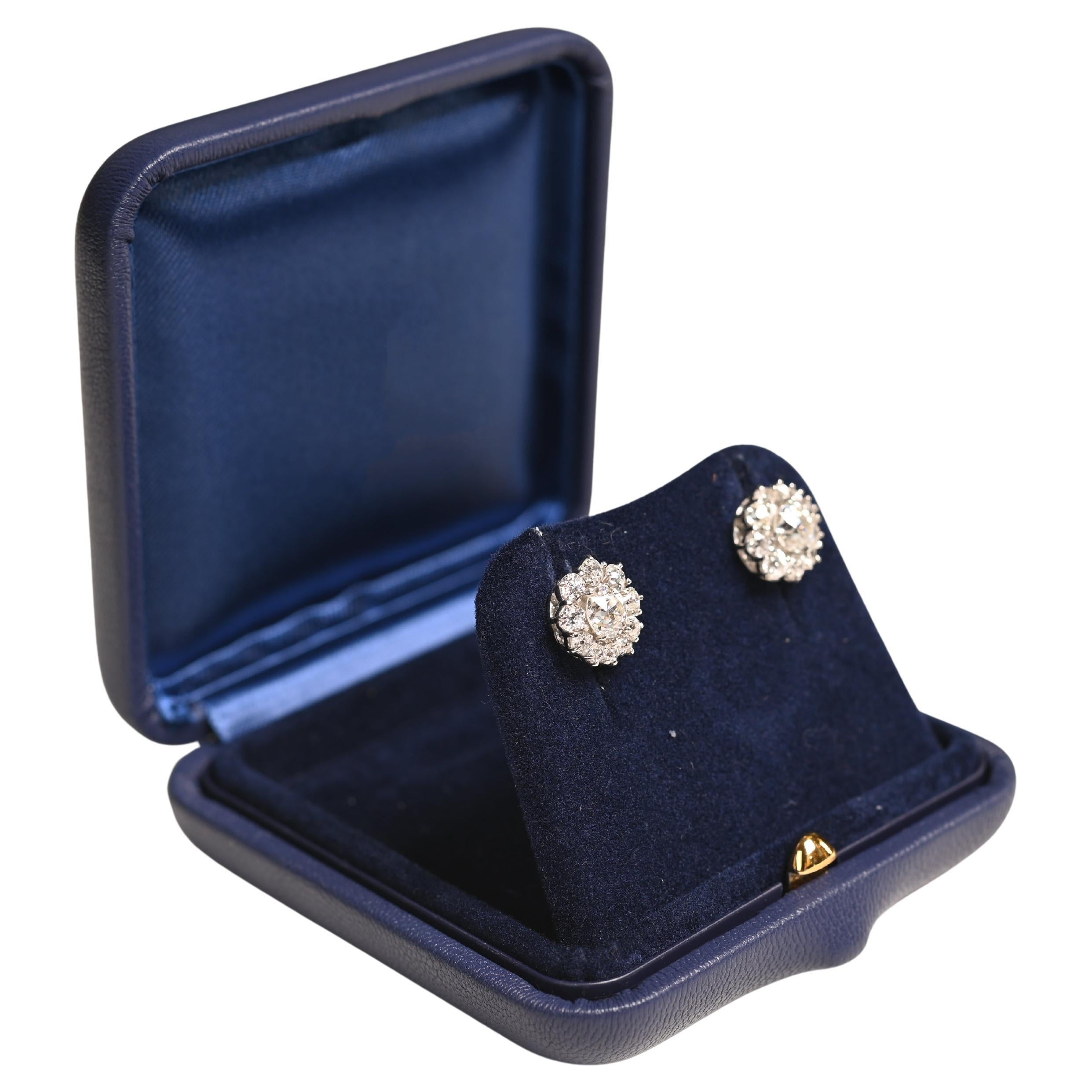 Alte Diamant-Ohrringe im Euroschliff (GIA ca. 0,60-karätige und 0,65-karätige Diamanten), Platin