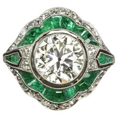 Old European Diamond Green Emeralds 1.80 Carat Old European Cut Diamond Ring