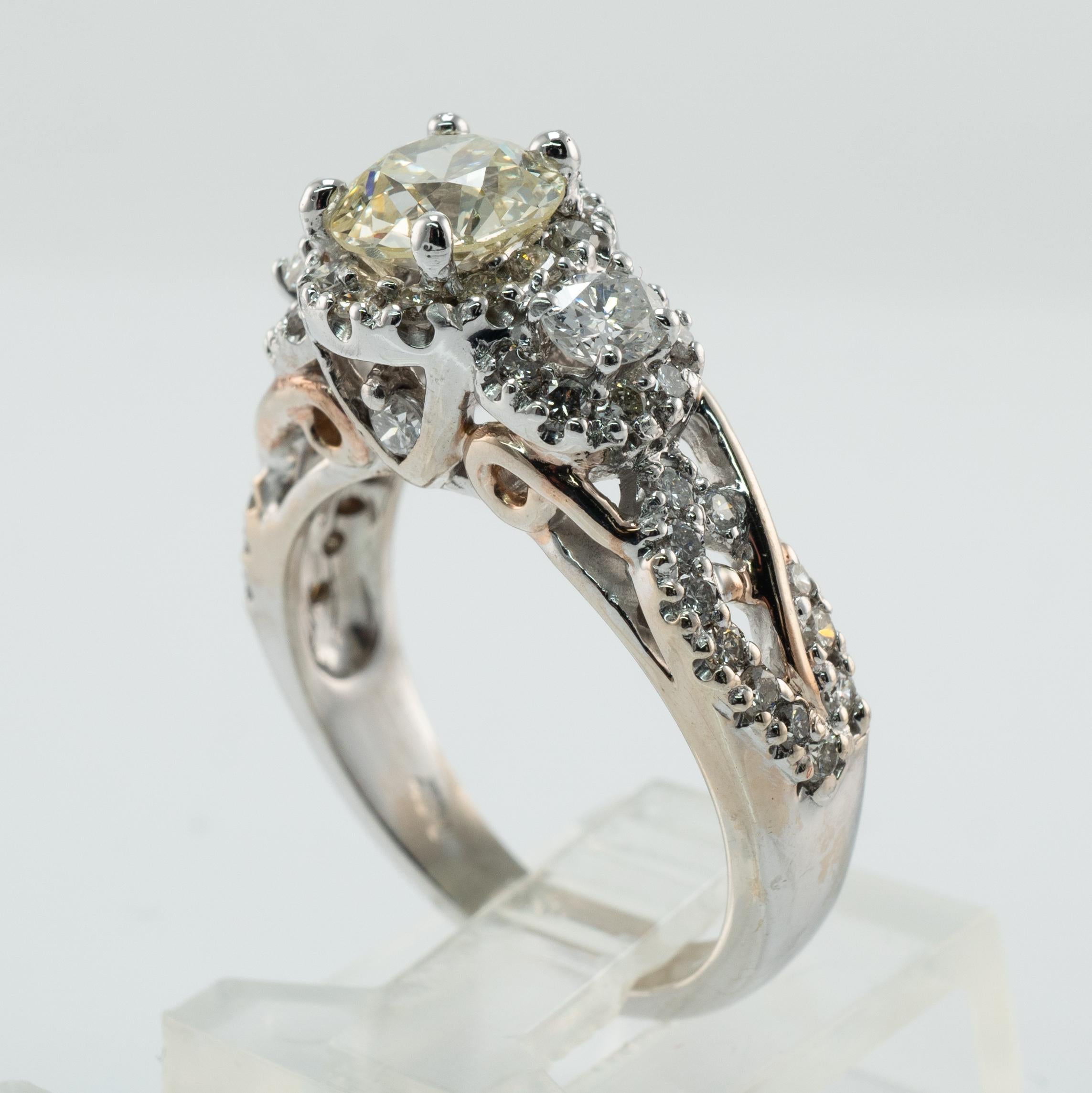 Bague de diamant européen 2.14 TDW 14K White Gold Engagement Wedding Vintage en vente 4