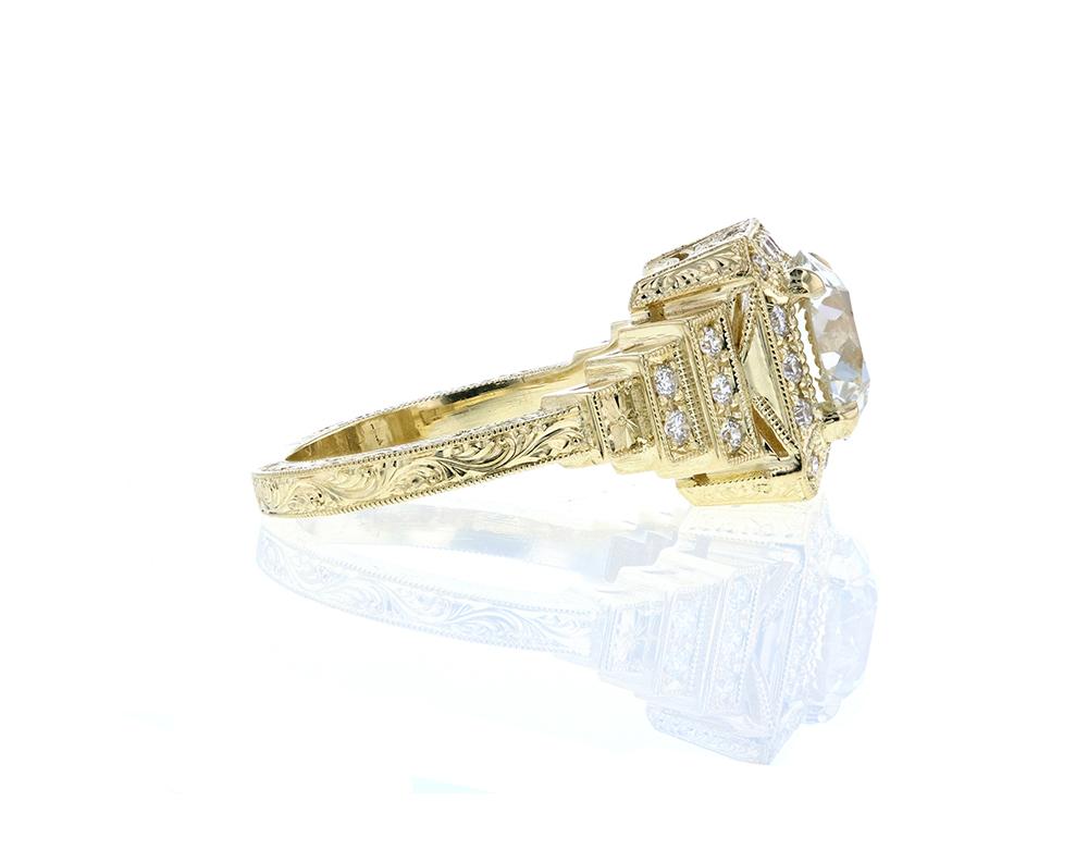 Art Deco Old European Diamond Vintage Engagement Ring in Yellow Gold For Sale