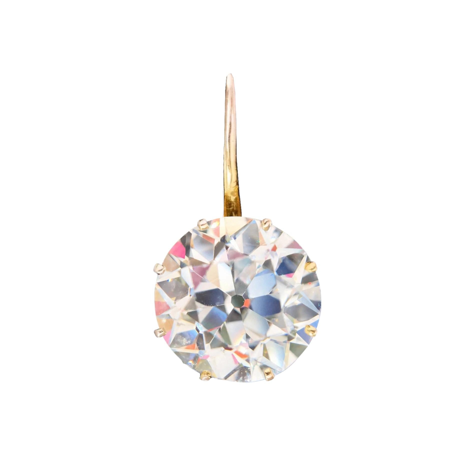 Taglio antico europeo Orecchini con diamanti GIA da 20,55 ct. in vendita